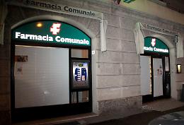 Con la pistola in farmacia, preso il rapinatore