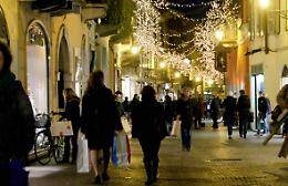 Notte bianca il 21 dicembre per rilanciare il commercio