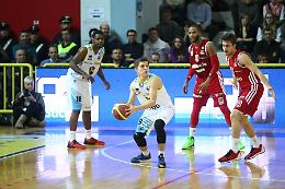 Vanoli senza anima, Varese vince facile 94-75