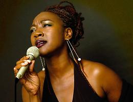 Pecorara (PV)- La vocalist Denise Gordon e Paolo Alderighi Trio Sabato 4