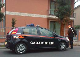 Ladri, doppio assalto a vuoto e inseguimento: vicini avvisano i carabinieri