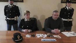 L'eroina nel reggiseno