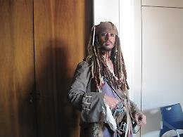 Johnny Depp in Galleria XXV Aprile, stupore per il sosia Louis Guglielmero
