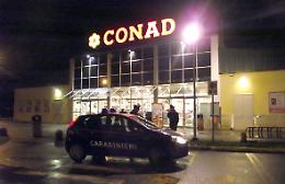 Rapina lampo al Conad
Bandito fugge con 800 euro