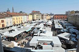 Sabato 29 mercato solo di prodotti alimentari