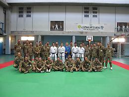 Il karate entra in caserma 