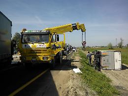 Schianto fra quattro mezzi
Paullese paralizzata