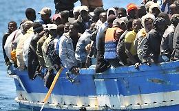 Migranti: a Lampedusa sette sbarchi in 24 ore