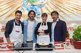 Gli ospiti allo stand Pomì