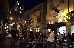 'Prezzi dei bar gonfiati per la Notte rosa'