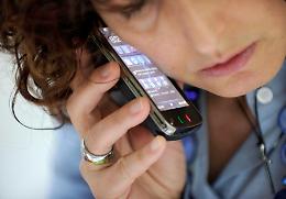 Cellulari Vodafone 'muti', proteste e disagi in centro