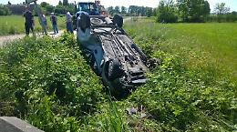 Volo spaventoso in un fosso, ferito gravemente un 68enne