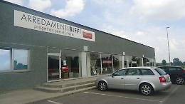 Colpo a segno nello showroom Biffi