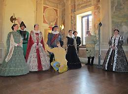 Passeggiata guidata, rievocazione storica e mercatini
