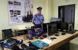 Le immagini della refurtiva recuperata dai carabinieri
