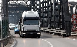 Ponte di Po, controlli sui Tir della polizia locale