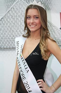 Gaia Zanini, 18 anni di Viadana, in corsa per la fascia di Miss Bellezza Rocchetta Emilia Romagna