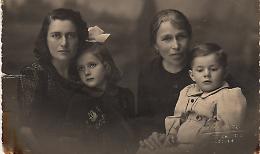 Immagini dagli album di famiglia