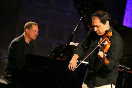 Chris Jarrett e Luca Ciarla in concerto al museo civico di Cremona