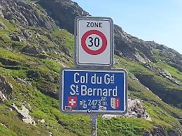 La quinta tappa da Aosta al passo del Gran San Bernardo
