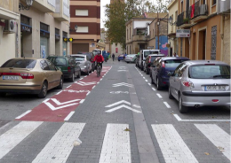 La Fiab: 'Bici in controsenso e non in contromano'