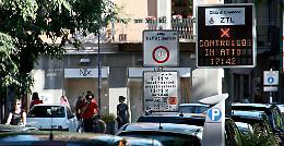 Meno auto in centro storico, anche quelle dei politici