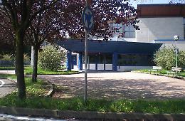 Minorenne pestato a sangue da una baby gang