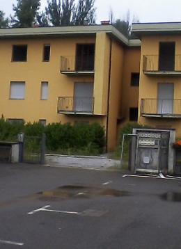 Salvati dall'incendio ma ora senza casa