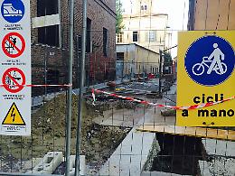 Via Plasio è ancora un cantiere