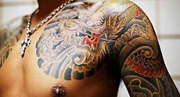 Melanoma, diagnosi più difficile con tatuaggi troppo estesi