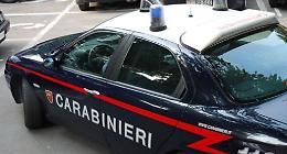 Tenta di strapparle il cellulare, identificato dalla vittima e denunciato