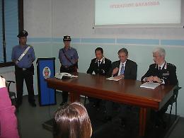 Blitz anti droga e prostituzione, arrestate 13 persone