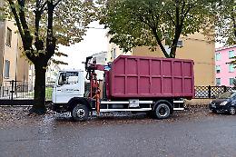 Svuotato serbatoio di un camion, ladri di gasolio a segno