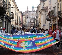 Lite sulla bandiera della pace