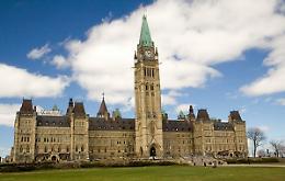 Ottawa blindata dopo l'attacco al Parlamento