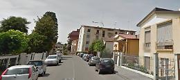 Non risponde alla figlia, donna trovata morta in casa