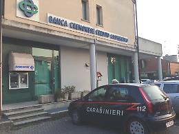 Rapina in banca,  400 euro di bottino