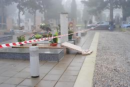 Tombe devastate dai vandali, arrivano i risarcimenti