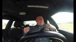 Usa. Agente canta al volante