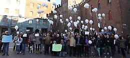 Palloncini contro la violenza