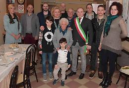 Festa per 100 anni di Rosa