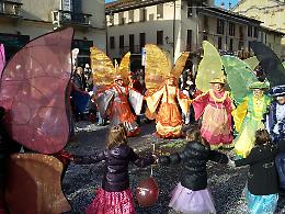 Sfilata di carnevale per i bambini
