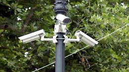 Videocamera mobile contro l'abbandono di rifiuti