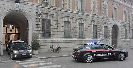 Tamponato, malmenato e derubato della Mercedes