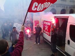 Corteo partecipato e blindato