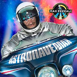 'Astronave Max' il nuovo album di brani inediti di Max Pezzali 