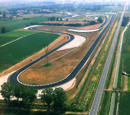 Chiuso e sgomberato l'autodromo