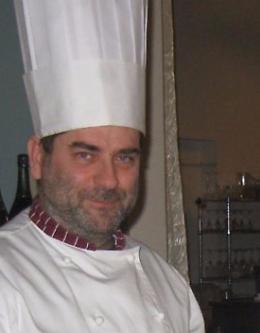 Cibi raffinati, note e solidarietà domenica 14 con lo chef Malaggi