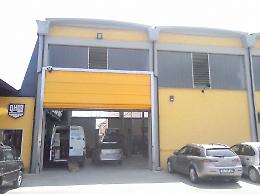 Ladri in casa, via le auto
