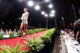 Miss Bellissima, tra seduzione e glamour una notte in passerella